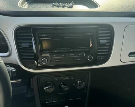 Білий Фольксваген Бітл, об'ємом двигуна 1.98 л та пробігом 115 тис. км за 13750 $, фото 16 на Automoto.ua