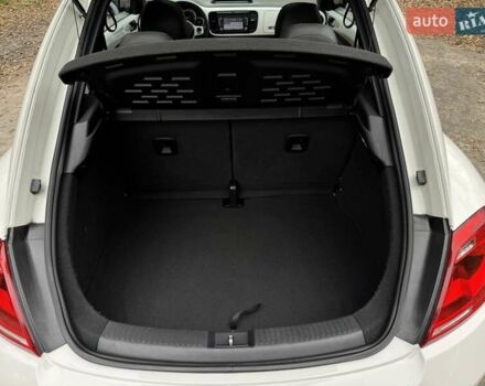 Белый Фольксваген Битл, объемом двигателя 2.5 л и пробегом 229 тыс. км за 9499 $, фото 26 на Automoto.ua