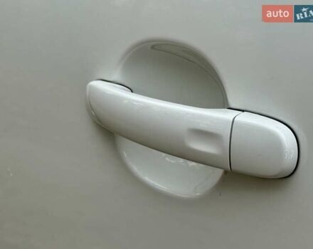 Белый Фольксваген Битл, объемом двигателя 2.5 л и пробегом 229 тыс. км за 9499 $, фото 13 на Automoto.ua