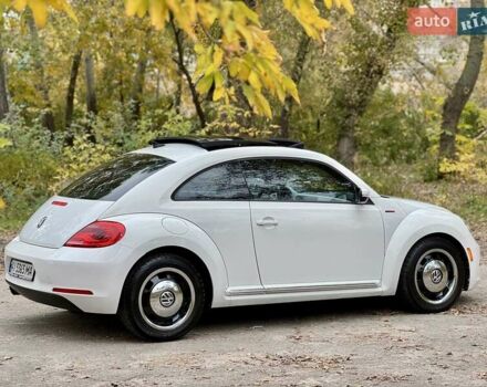 Белый Фольксваген Битл, объемом двигателя 2.5 л и пробегом 229 тыс. км за 9499 $, фото 6 на Automoto.ua