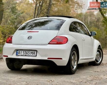 Белый Фольксваген Битл, объемом двигателя 2.5 л и пробегом 229 тыс. км за 9499 $, фото 4 на Automoto.ua