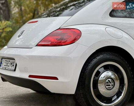 Белый Фольксваген Битл, объемом двигателя 2.5 л и пробегом 229 тыс. км за 9499 $, фото 7 на Automoto.ua