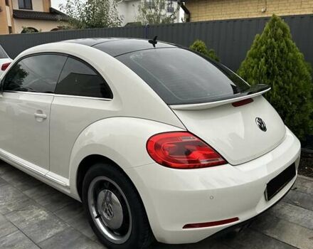 Белый Фольксваген Битл, объемом двигателя 1.4 л и пробегом 70 тыс. км за 13400 $, фото 3 на Automoto.ua