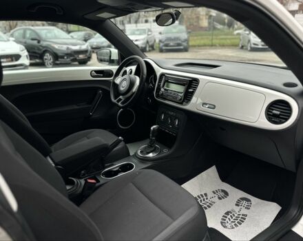 Белый Фольксваген Битл, объемом двигателя 2 л и пробегом 232 тыс. км за 9600 $, фото 13 на Automoto.ua