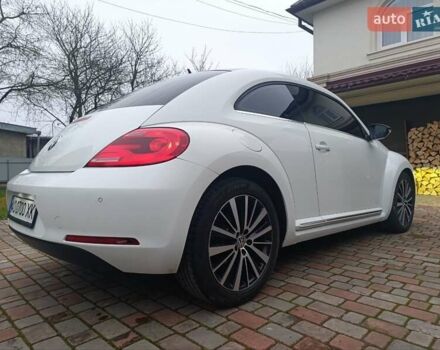 Белый Фольксваген Битл, объемом двигателя 1.6 л и пробегом 147 тыс. км за 9500 $, фото 10 на Automoto.ua