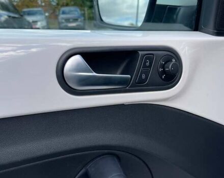 Білий Фольксваген Бітл, об'ємом двигуна 1.97 л та пробігом 121 тис. км за 11900 $, фото 9 на Automoto.ua