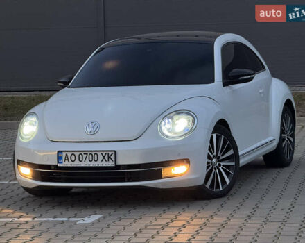 Белый Фольксваген Битл, объемом двигателя 1.6 л и пробегом 140 тыс. км за 8200 $, фото 1 на Automoto.ua