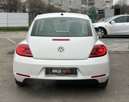 Белый Фольксваген Битл, объемом двигателя 2 л и пробегом 232 тыс. км за 9600 $, фото 6 на Automoto.ua