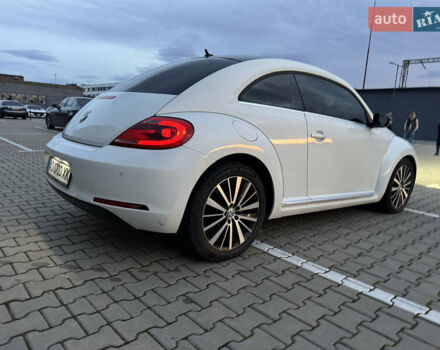 Белый Фольксваген Битл, объемом двигателя 1.6 л и пробегом 140 тыс. км за 8200 $, фото 15 на Automoto.ua