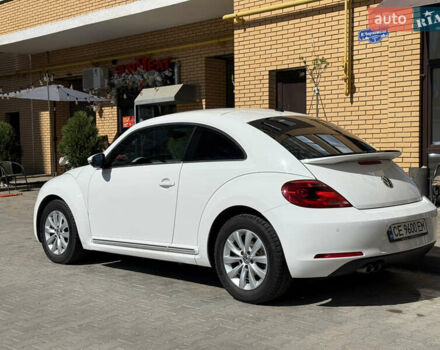 Белый Фольксваген Битл, объемом двигателя 1.4 л и пробегом 145 тыс. км за 9800 $, фото 4 на Automoto.ua