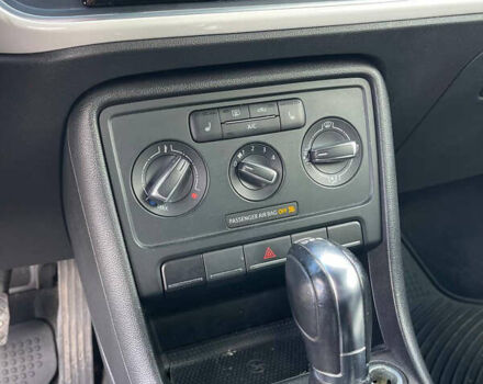 Белый Фольксваген Битл, объемом двигателя 1.97 л и пробегом 121 тыс. км за 11900 $, фото 18 на Automoto.ua