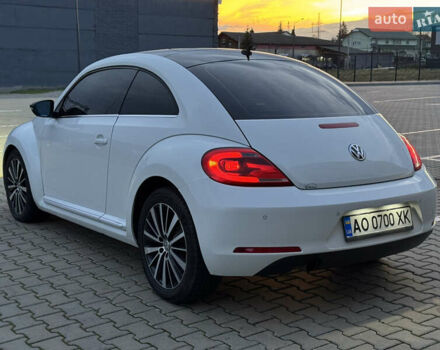 Белый Фольксваген Битл, объемом двигателя 1.6 л и пробегом 140 тыс. км за 8200 $, фото 18 на Automoto.ua