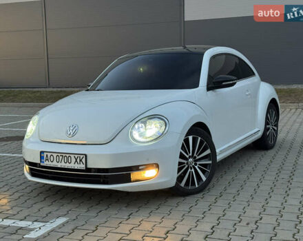 Белый Фольксваген Битл, объемом двигателя 1.6 л и пробегом 140 тыс. км за 8200 $, фото 3 на Automoto.ua