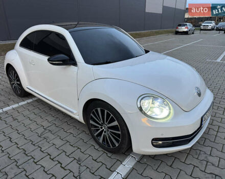 Белый Фольксваген Битл, объемом двигателя 1.6 л и пробегом 140 тыс. км за 8200 $, фото 14 на Automoto.ua