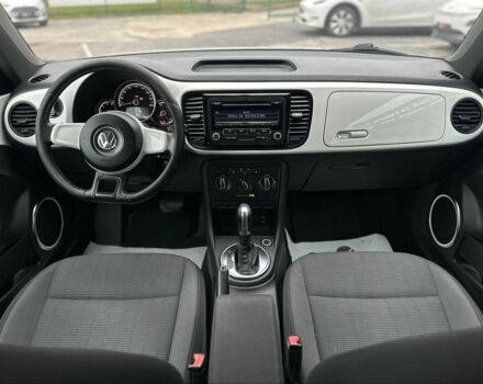 Белый Фольксваген Битл, объемом двигателя 2 л и пробегом 232 тыс. км за 9600 $, фото 14 на Automoto.ua