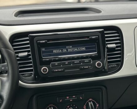 Белый Фольксваген Битл, объемом двигателя 2 л и пробегом 232 тыс. км за 9600 $, фото 19 на Automoto.ua