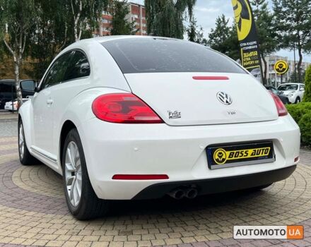 Белый Фольксваген Битл, объемом двигателя 2 л и пробегом 130 тыс. км за 12200 $, фото 4 на Automoto.ua
