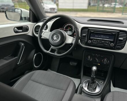 Белый Фольксваген Битл, объемом двигателя 2 л и пробегом 232 тыс. км за 9600 $, фото 15 на Automoto.ua