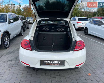 Белый Фольксваген Битл, объемом двигателя 1.97 л и пробегом 121 тыс. км за 11900 $, фото 25 на Automoto.ua