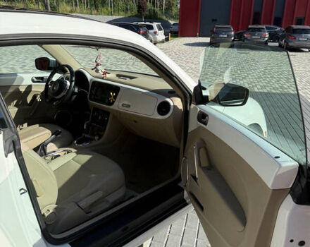 Белый Фольксваген Битл, объемом двигателя 2.48 л и пробегом 55 тыс. км за 10900 $, фото 5 на Automoto.ua