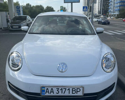 Белый Фольксваген Битл, объемом двигателя 1.8 л и пробегом 65 тыс. км за 15000 $, фото 1 на Automoto.ua