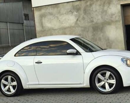 Белый Фольксваген Битл, объемом двигателя 2 л и пробегом 126 тыс. км за 11900 $, фото 2 на Automoto.ua