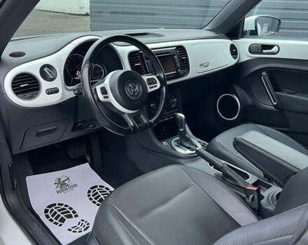 Белый Фольксваген Битл, объемом двигателя 1.8 л и пробегом 174 тыс. км за 11499 $, фото 17 на Automoto.ua