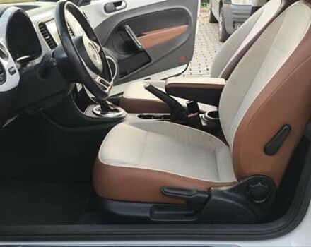 Белый Фольксваген Битл, объемом двигателя 2 л и пробегом 126 тыс. км за 11900 $, фото 14 на Automoto.ua