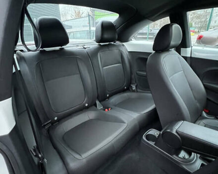 Белый Фольксваген Битл, объемом двигателя 1.8 л и пробегом 174 тыс. км за 11499 $, фото 22 на Automoto.ua