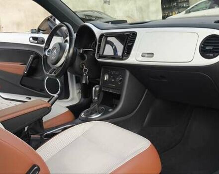 Белый Фольксваген Битл, объемом двигателя 2 л и пробегом 126 тыс. км за 11900 $, фото 18 на Automoto.ua