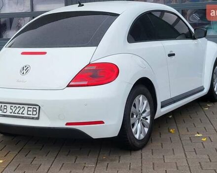 Фольксваген Битл 2015 в Виннице на Automoto.ua Белый Фольксваген Битл, объемом двигателя 1.8 л и пробегом 144 тыс. км за 12222 $, фото 6 на Automoto.ua