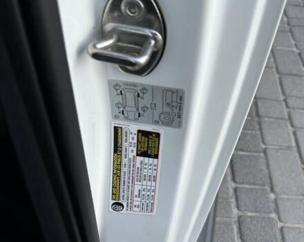 Білий Фольксваген Бітл, об'ємом двигуна 1.8 л та пробігом 141 тис. км за 11900 $, фото 25 на Automoto.ua