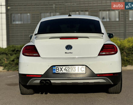 Белый Фольксваген Битл, объемом двигателя 1.8 л и пробегом 113 тыс. км за 16300 $, фото 19 на Automoto.ua