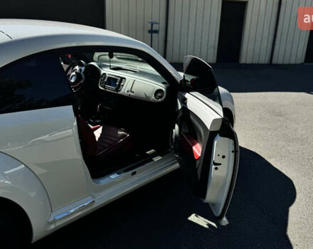 Білий Фольксваген Бітл, об'ємом двигуна 1.8 л та пробігом 116 тис. км за 13700 $, фото 9 на Automoto.ua