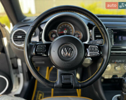 Белый Фольксваген Битл, объемом двигателя 1.8 л и пробегом 113 тыс. км за 16300 $, фото 41 на Automoto.ua