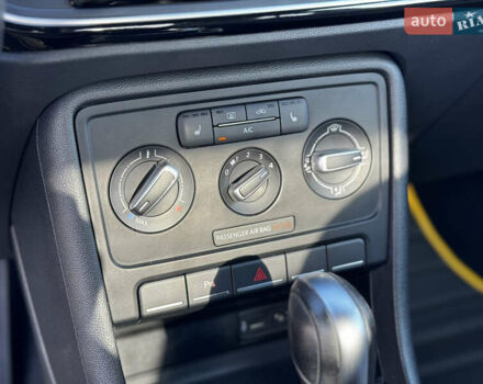 Белый Фольксваген Битл, объемом двигателя 1.8 л и пробегом 113 тыс. км за 16300 $, фото 38 на Automoto.ua