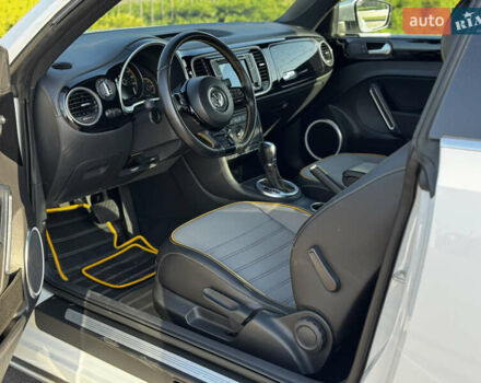 Белый Фольксваген Битл, объемом двигателя 1.8 л и пробегом 113 тыс. км за 16300 $, фото 29 на Automoto.ua