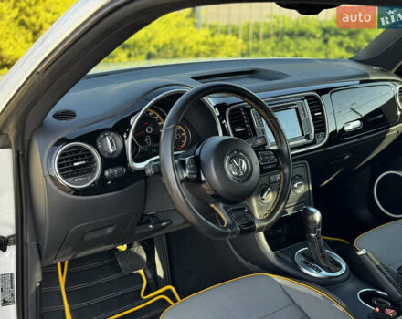 Белый Фольксваген Битл, объемом двигателя 1.8 л и пробегом 113 тыс. км за 16300 $, фото 33 на Automoto.ua