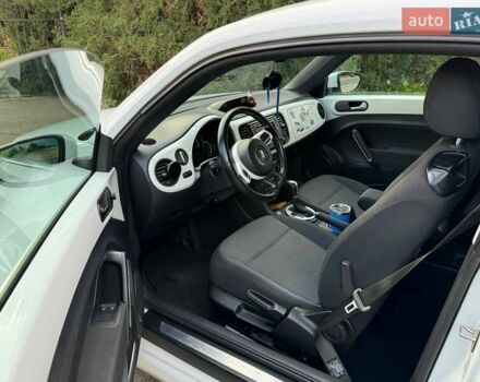 Білий Фольксваген Бітл, об'ємом двигуна 1.39 л та пробігом 65 тис. км за 13500 $, фото 1 на Automoto.ua