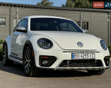 Белый Фольксваген Битл, объемом двигателя 1.8 л и пробегом 113 тыс. км за 16300 $, фото 6 на Automoto.ua