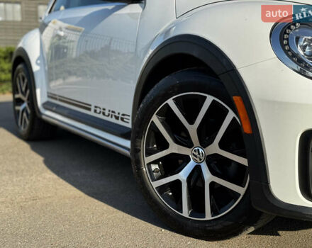 Белый Фольксваген Битл, объемом двигателя 1.8 л и пробегом 113 тыс. км за 16300 $, фото 26 на Automoto.ua