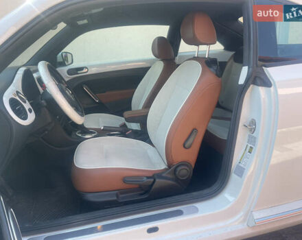 Білий Фольксваген Бітл, об'ємом двигуна 1.8 л та пробігом 99 тис. км за 11800 $, фото 6 на Automoto.ua