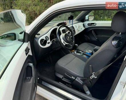 Білий Фольксваген Бітл, об'ємом двигуна 1.39 л та пробігом 65 тис. км за 13500 $, фото 10 на Automoto.ua