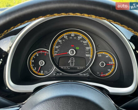 Белый Фольксваген Битл, объемом двигателя 1.8 л и пробегом 113 тыс. км за 16300 $, фото 40 на Automoto.ua