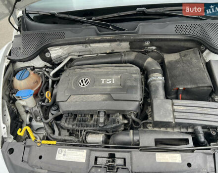 Белый Фольксваген Битл, объемом двигателя 1.8 л и пробегом 107 тыс. км за 12499 $, фото 9 на Automoto.ua