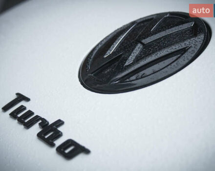 Білий Фольксваген Бітл, об'ємом двигуна 1.98 л та пробігом 126 тис. км за 12900 $, фото 32 на Automoto.ua