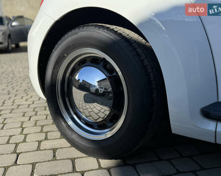 Белый Фольксваген Битл, объемом двигателя 1.98 л и пробегом 100 тыс. км за 12900 $, фото 18 на Automoto.ua