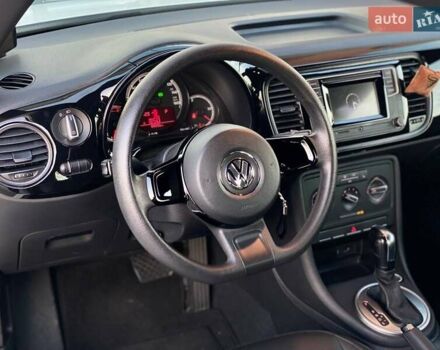 Белый Фольксваген Битл, объемом двигателя 1.8 л и пробегом 121 тыс. км за 11990 $, фото 23 на Automoto.ua