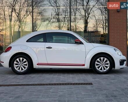 Белый Фольксваген Битл, объемом двигателя 1.8 л и пробегом 121 тыс. км за 11990 $, фото 9 на Automoto.ua