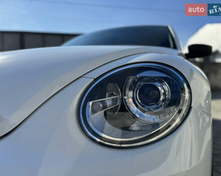 Белый Фольксваген Битл, объемом двигателя 1.98 л и пробегом 100 тыс. км за 12900 $, фото 8 на Automoto.ua